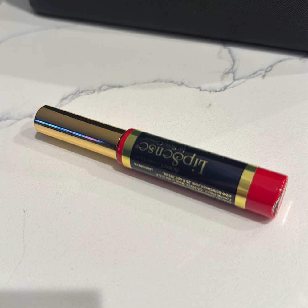 Lipsense blu red color lipstick